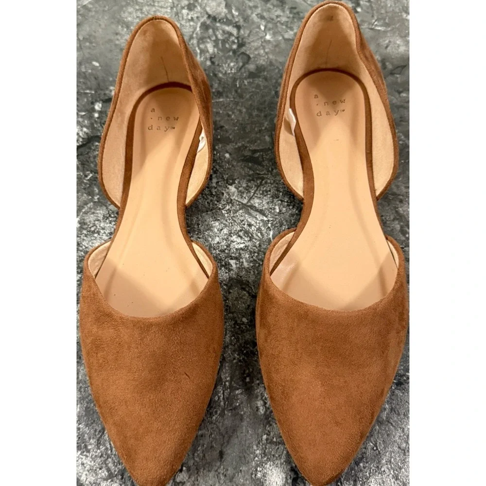 A New Day Womens Ae127 Julie Micro Suede Flats Memory Foam Cognac Sz 10 NEW